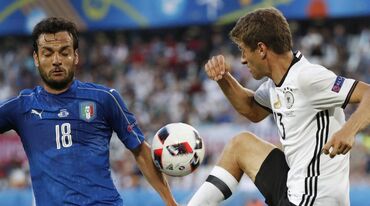 Recomeça o Alemanha-Itália (0-0)