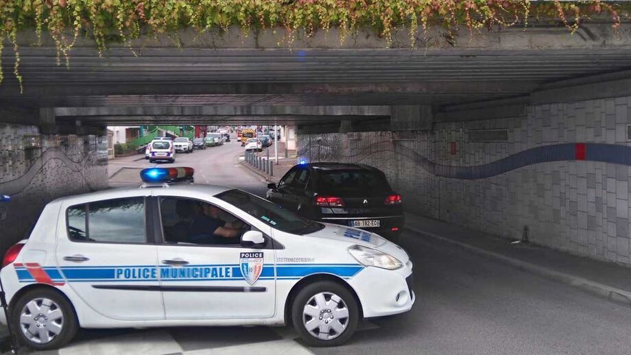 Padre assassinado durante sequestro numa igreja francesa