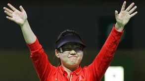 Zhang Mengxue sagra-se campeã em pistola de ar comprimido a 10 metros