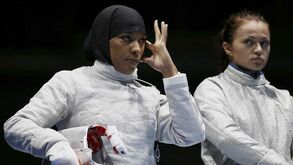 Ibtihaj Muhammad no Rio para acabar com o preconceito
