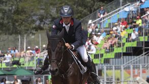 França conquista ouro no concurso completo de equitação