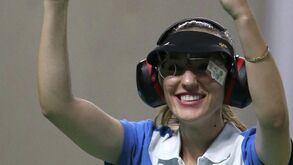Anna Korakaki vence tiro com pistola a 25 metros