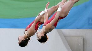 Dupla chinesa conquista ouro na plataforma a 10 metros