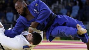 Jorge Fonseca vence em nove segundos nos -100 kg