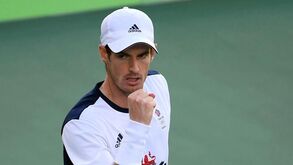 Andy Murray qualifica-se para os quartos-de-final