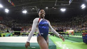 Avós salvaram Simone Biles dos vícios da mãe