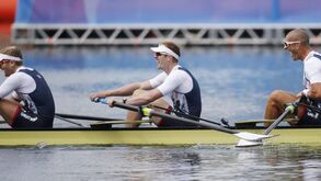 Grã-Bretanha conquista ouro na prova masculina de oito com timoneiro