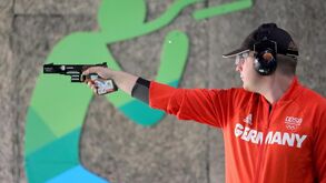 Christian Reitz conquista título em pistola a 25 metros