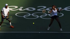 Venus Williams falha quinto título olímpico