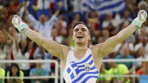Eleftherios Petrounias conquista ouro nas argolas