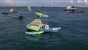 Regata das medalhas de Laser masculino adiada