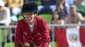 Luciana Diniz na final de saltos com obstáculos
