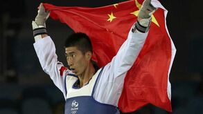 Zhao Shuai conquista título em -58 kg