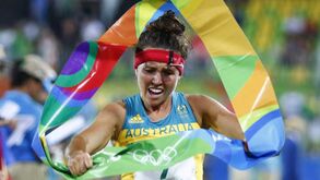 Chloe Esposito sagra-se campeã olímpica