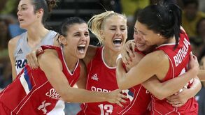 Seleção feminina da Sérvia conquista medalha de bronze