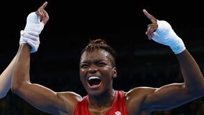 Nicola Adams revalida título olímpico de 51kg