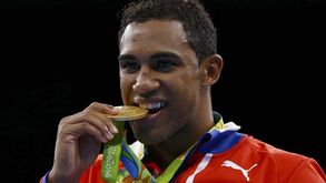 Arlen Lopez conquista ouro na categoria de 75kg