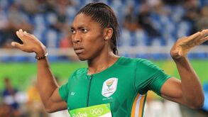 Caster Semenya conquista ouro nos 800 metros