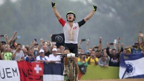 Nino Schurter conquista ouro no cross country olímpico