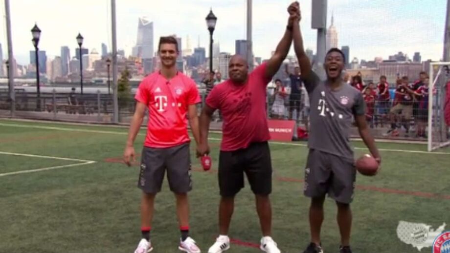 Basquetebol, futebol americano e basebol foram os desportos escolhidos, embora a prática tenha diferido um pouco do habitual