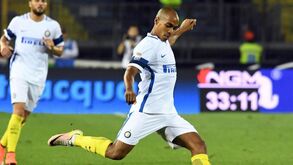 João Mário: terceiro jogo pelo Inter, terceira vez que chovem elogios