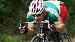 Ciclista iraniano morre após queda na prova de C4