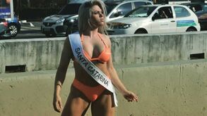 Miss Bumbum invadiu campo e agora vai ver jogos do Grémio... na esquadra