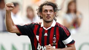 Paulo Maldini admite regressar mas... sem brincadeiras