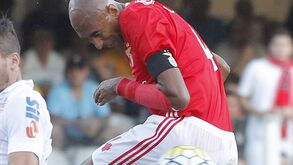 Fumo negro por Mário Wilson