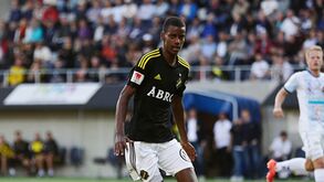 Suécia: Alexander Isak tem 90 'olheiros' à perna