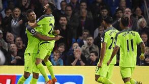 Liverpool vence Crystal Palace e segue na frente com Man. City e Arsenal