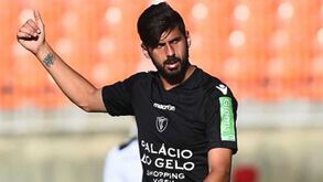 Leixões-Ac. Viseu, 0-1: Penálti decidiu o jogo