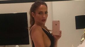 Jennifer Lopez: assim não há flor que murche...