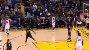 Foi assim que Stephen Curry bateu o recorde de triplos na NBA