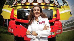 Elisabete Jacinto: Prego a fundo