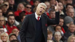 Wenger comenta 'caso Rooney': «Nem todos fomos anjinhos aos 20 anos...»