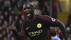Yaya Touré agradece apoio após exibição de sonho