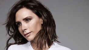 Victoria Beckham lança t-shirt solidária com desenhos da filha