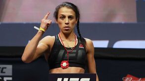 UFC: Joanna Jedrzejczyk quer imitar McGregor