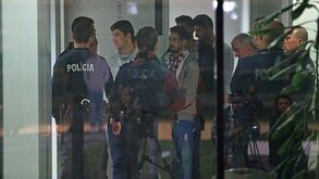 Jogo Duplo: Saiba quem são os seis jogadores proibidos de alinhar em Portugal 
