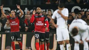 PSG perde e pode ficar ainda mais longe dos dois primeiros