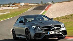 AMG E63: Executivo com músculo