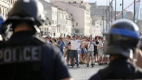 Três russos presos por desacatos vão ser deportados em janeiro