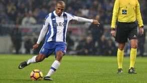 Nice quer Brahimi por empréstimo