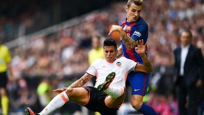 João Cancelo dado como certo no Barcelona