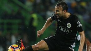 André Claro tenta recuperar espaço