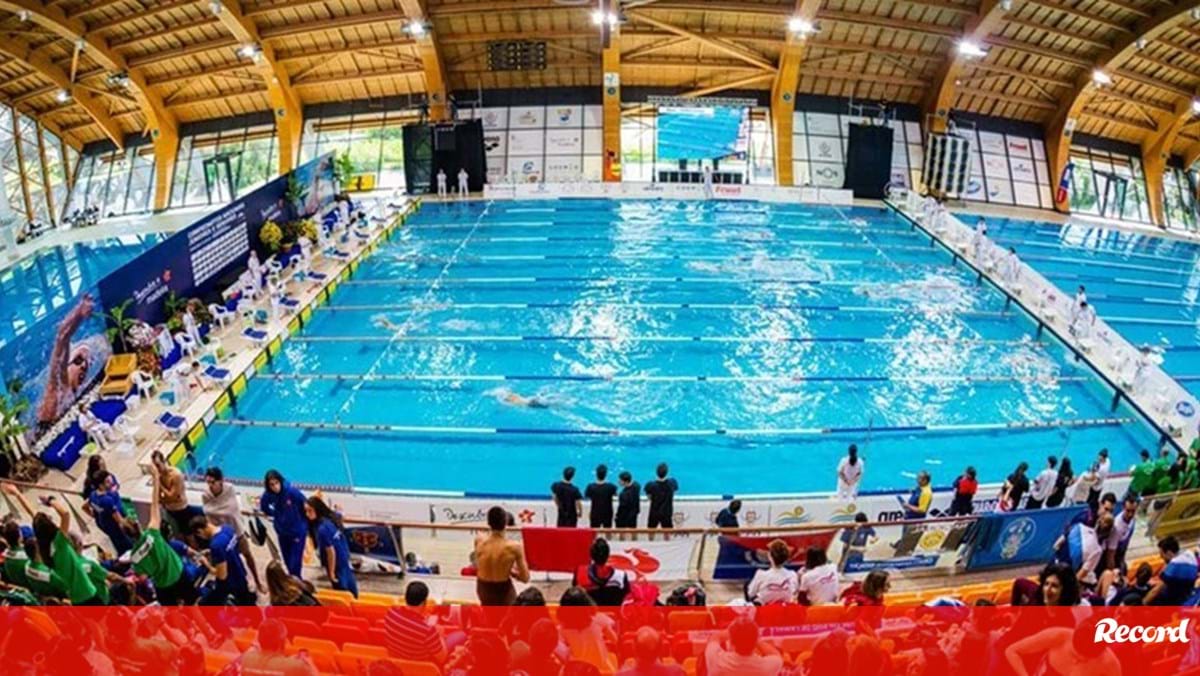 Técnicos de Natação garantem segurança nas piscinas - Natação - Jornal