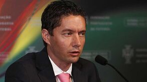 Conselho de Arbitragem da FPF chama clubes para reunião de emergência