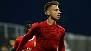 Benfica B-V. Guimarães B, 3-2:  Saponjic garante triunfo aos 90'+4