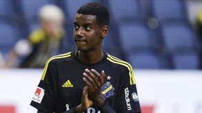 Alexander Isak estreia-se na seleção sueca aos 17 anos